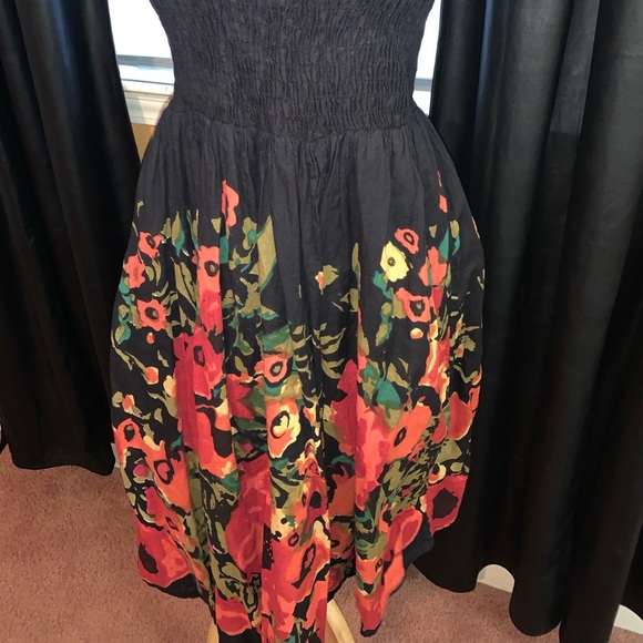 Strapless dress. - Picture 4 of 4